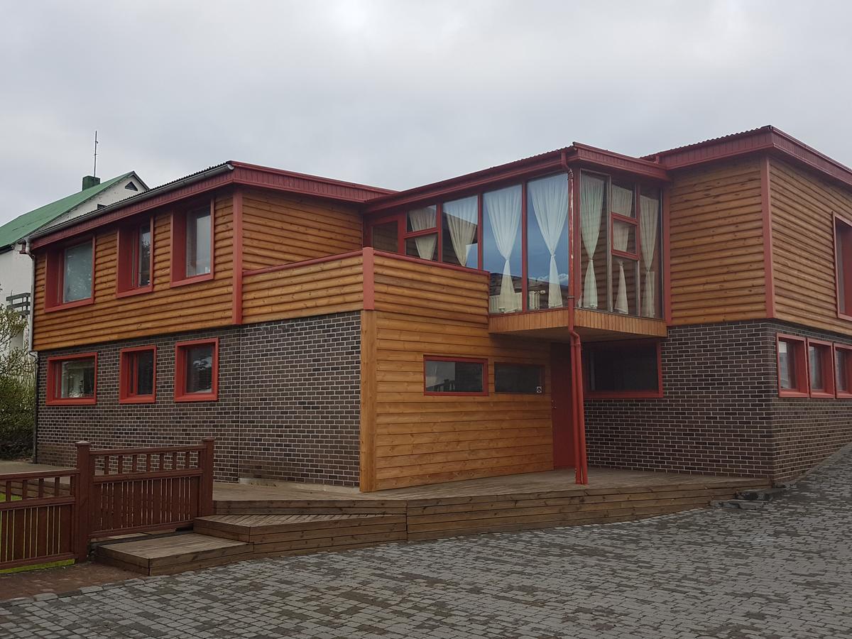 Holiday Guesthouse Стиккисхоульмюр Экстерьер фото