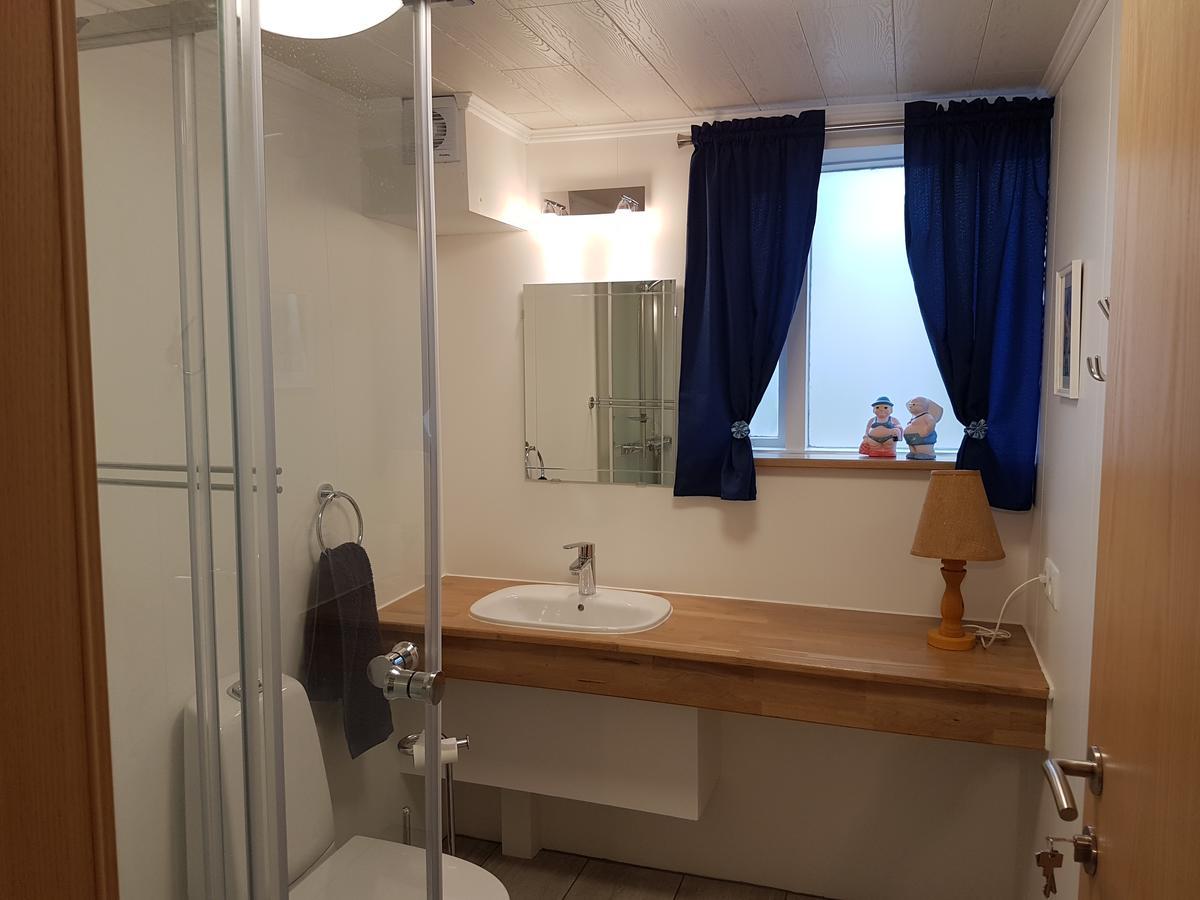 Holiday Guesthouse Стиккисхоульмюр Экстерьер фото